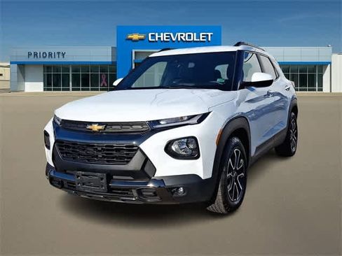 Certified 2023 Chevrolet TrailBlazer ACTIV image 1