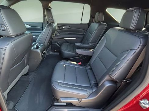 New 2025 Chevrolet Traverse LT w/ Driver Confidence Package image 19