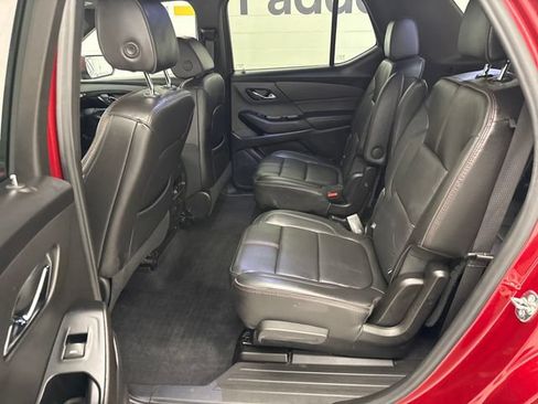 Used 2023 Chevrolet Traverse RS AWD/4WD image 20