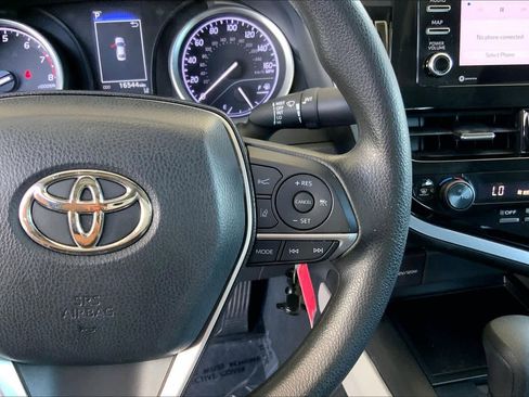 Used 2022 Toyota Camry LE FWD image 25