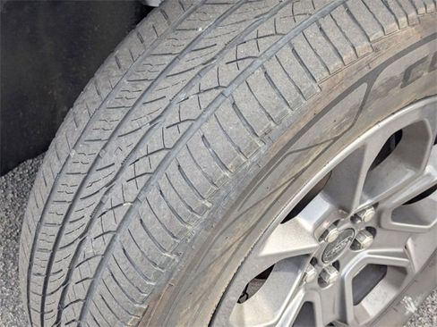 Used 2022 Ford Maverick XLT image 10