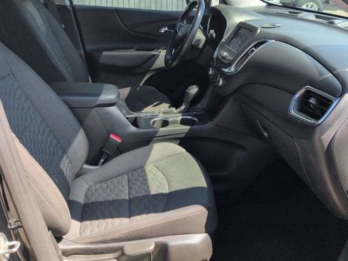 Used 2021 Chevrolet Equinox LT image 30