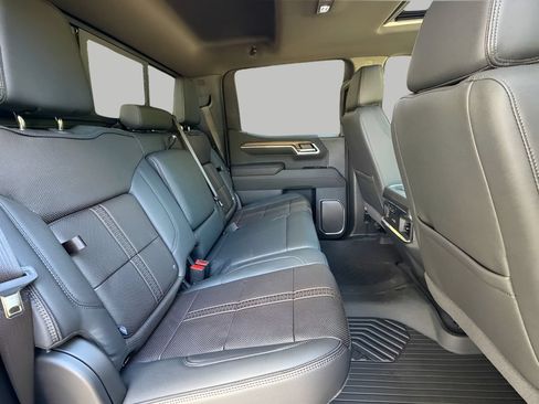 New 2026 Chevrolet Silverado 1500 High Country w/ Midnight Edition AWD/4WD image 6