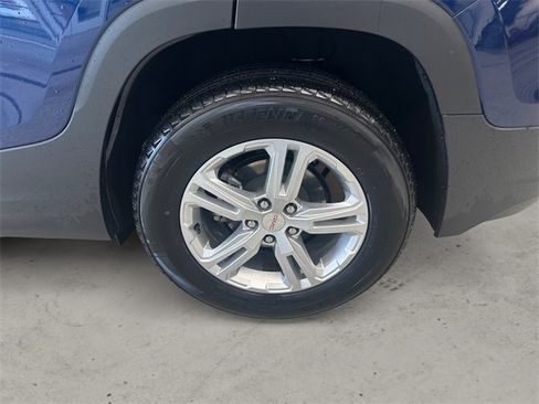 Used 2022 GMC Terrain SLE w/ Driver Convenience Package image 14