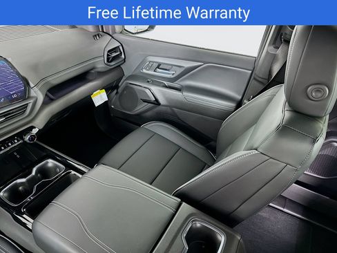 New 2026 Chevrolet Silverado EV LT AWD/4WD image 24