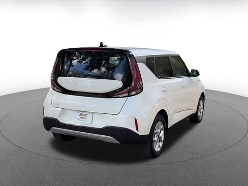 Used 2025 Kia Soul LX w/ LX Technology Package image 15