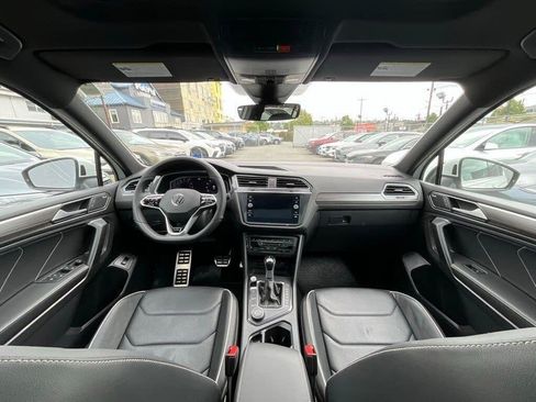 Used 2022 Volkswagen Tiguan SEL R-Line AWD/4WD image 14