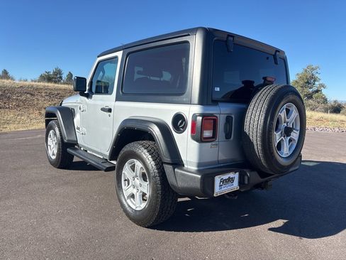 Used 2022 Jeep Wrangler Sport S image 6
