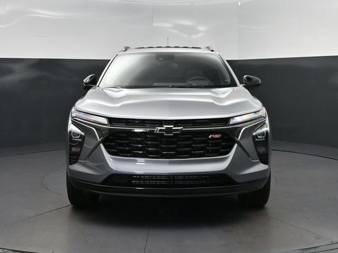 New 2026 Chevrolet Trax RS w/ Sunroof Package FWD image 10