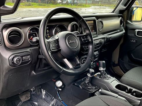 Used 2020 Jeep Gladiator Sport w/ Quick Order Package 24S image 19