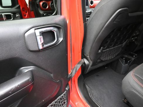 Used 2020 Jeep Wrangler Unlimited Rubicon AWD/4WD image 9