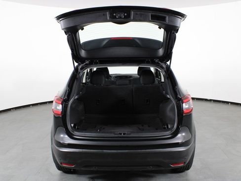 Certified 2021 Nissan Rogue Sport S FWD image 17