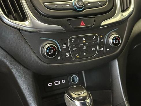 Used 2021 Chevrolet Equinox LT AWD/4WD image 28