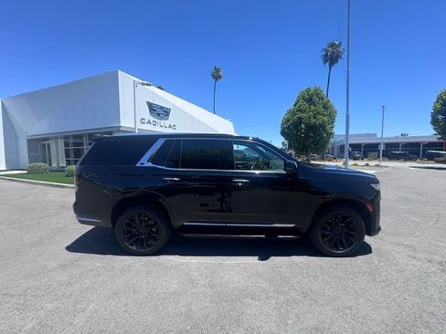 Certified 2024 Cadillac Escalade Premium Luxury w/ LPO, Floor Liner Package AWD/4WD image 4