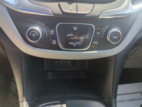 Certified 2024 Chevrolet Equinox LS FWD image 24