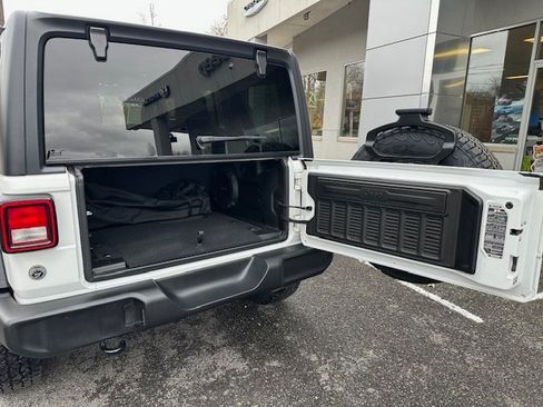 Certified 2022 Jeep Wrangler Unlimited Sport image 27