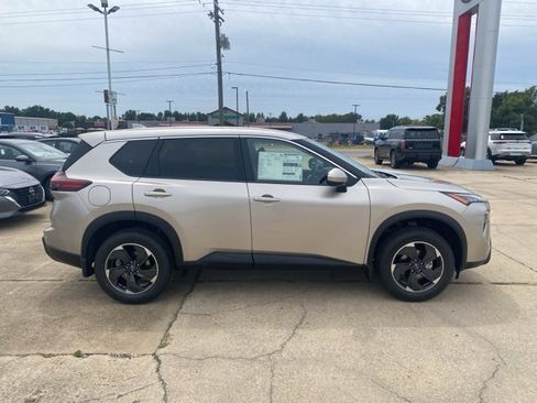 New 2026 Nissan Rogue SV image 7