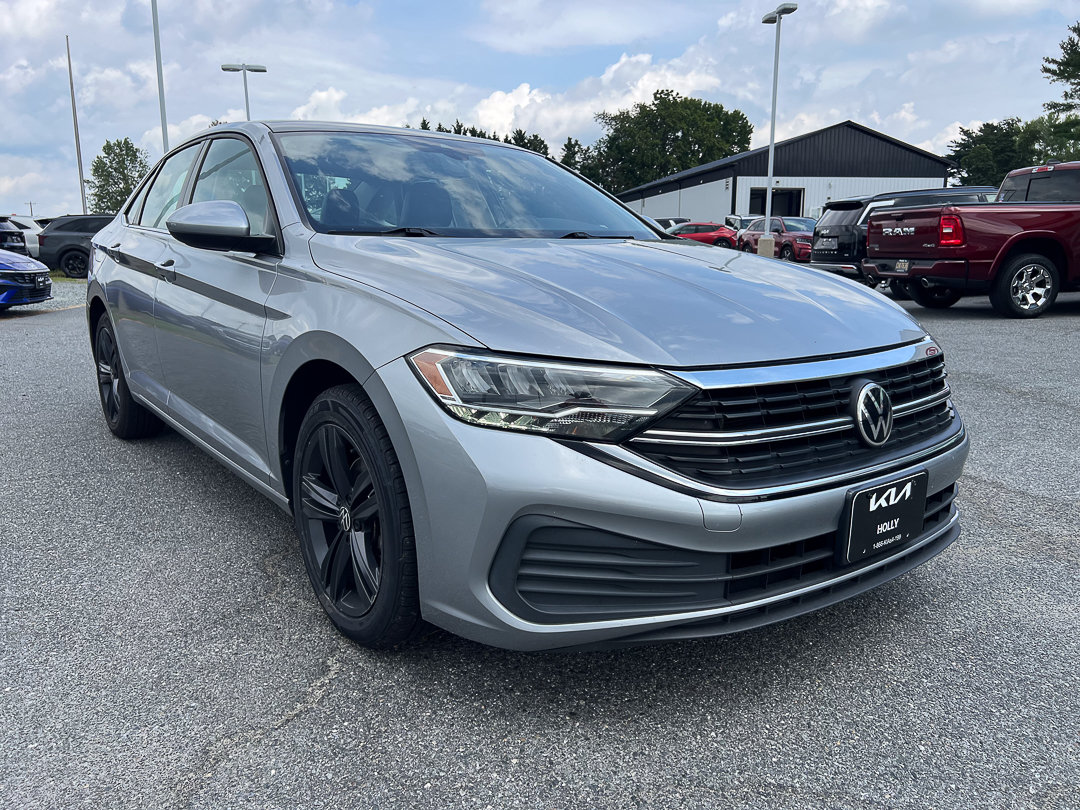 Used 2022 Volkswagen Jetta SE FWD image 8