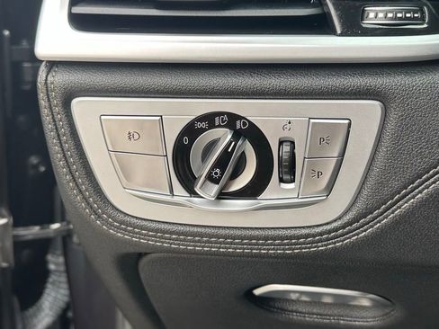 Used 2019 BMW 750i xDrive w/ Executive Package image 47