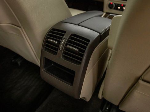 Used 2014 Mercedes-Benz GLK 250 BlueTEC 4MATIC image 26