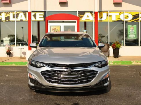 Used 2020 Chevrolet Malibu RS FWD image 2