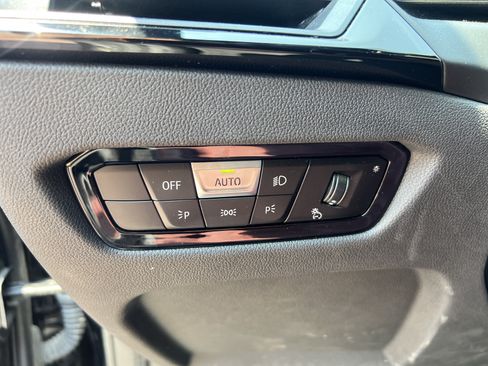 Used 2023 BMW 230i Coupe w/ Premium Package RWD image 37