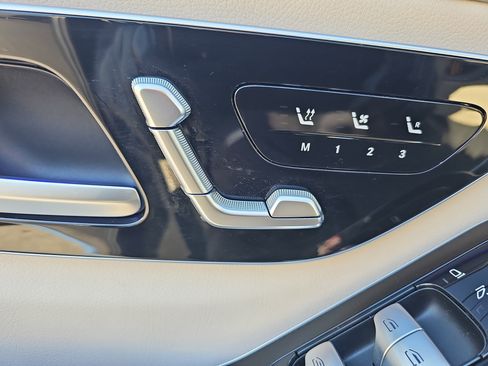 Certified 2023 Mercedes-Benz S 500 4MATIC image 31