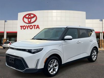 Used 2024 Kia Soul LX w/ Option Group 015