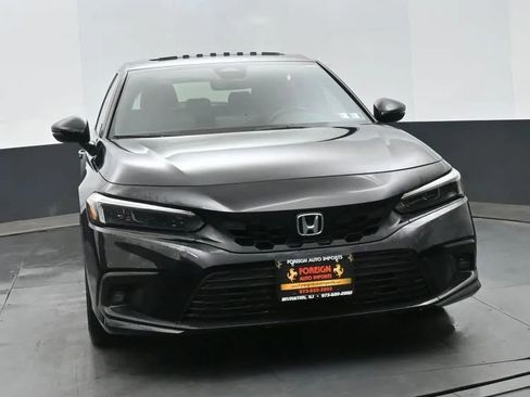 Used 2022 Honda Civic Sport Touring image 3