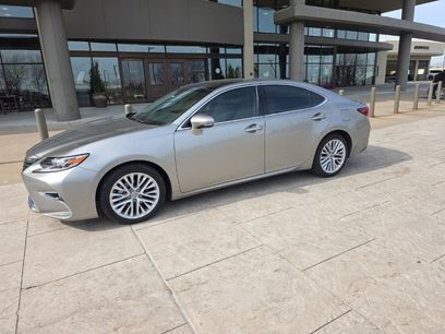 Used 2018 Lexus ES 350 w/ Ultra Luxury Package