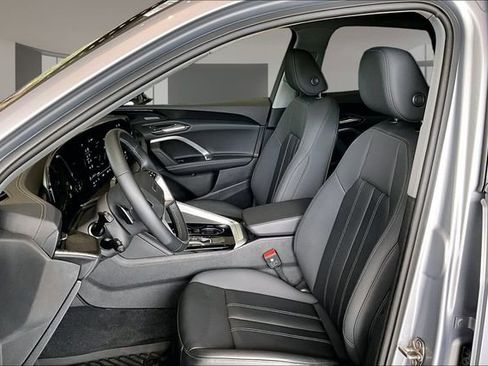Used 2025 Audi Q5 Premium Plus w/ Premium Plus AWD/4WD image 21