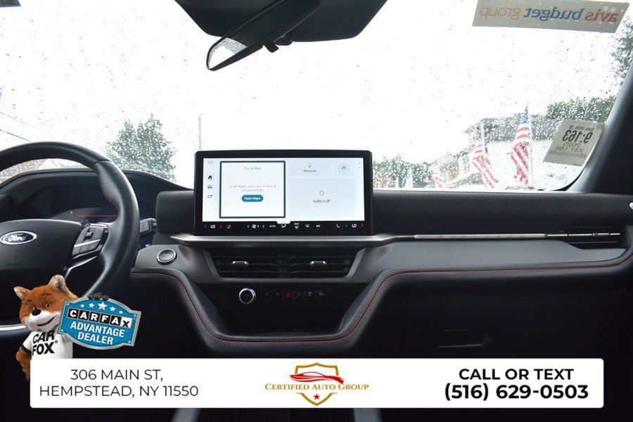 Used 2025 Ford Explorer ST-Line w/ ST-Line Street Pack AWD/4WD image 31