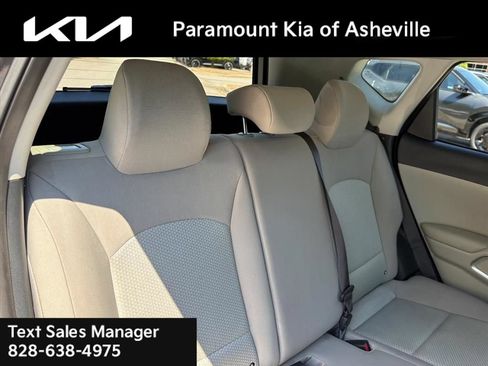 Used 2020 Kia Soul LX FWD image 19