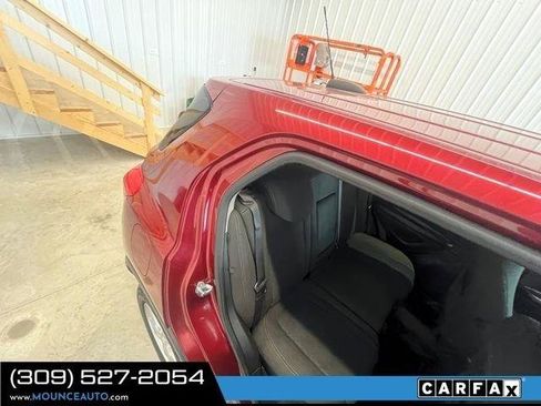Used 2022 Chevrolet Trax LS AWD/4WD image 8