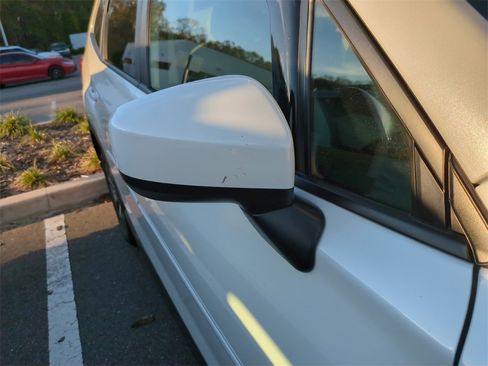 Used 2019 Subaru Forester Premium w/ All-Weather Package image 10