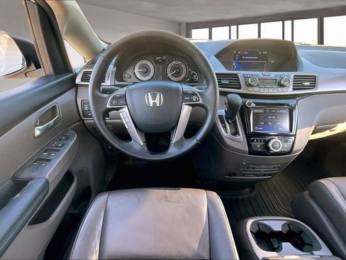 Used 2017 Honda Odyssey EX-L image 8