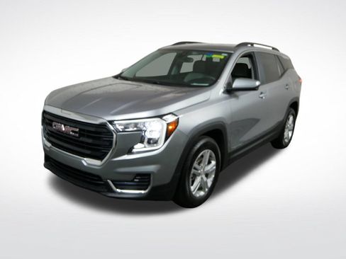 Used 2023 GMC Terrain SLE w/ Driver Convenience Package FWD image 9