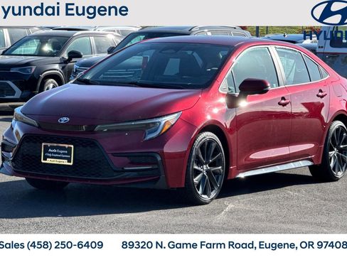 Used 2024 Toyota Corolla SE FWD image 9