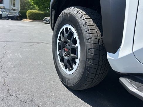 New 2026 Toyota 4Runner TRD Off-Road Premium AWD/4WD image 11