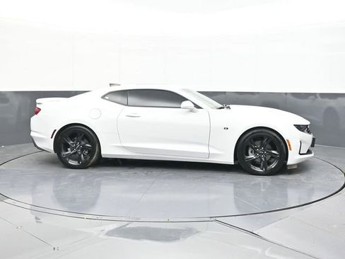 Used 2022 Chevrolet Camaro LT image 19