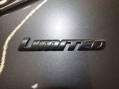 Used 2023 Toyota Tundra Limited image 35