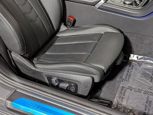 Used 2025 BMW M850i xDrive Coupe image 29