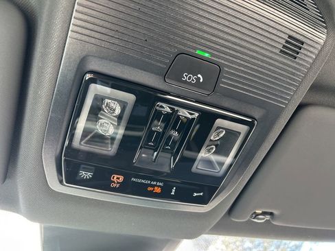 New 2026 Volkswagen Atlas Cross Sport SEL Premium R-Line image 42