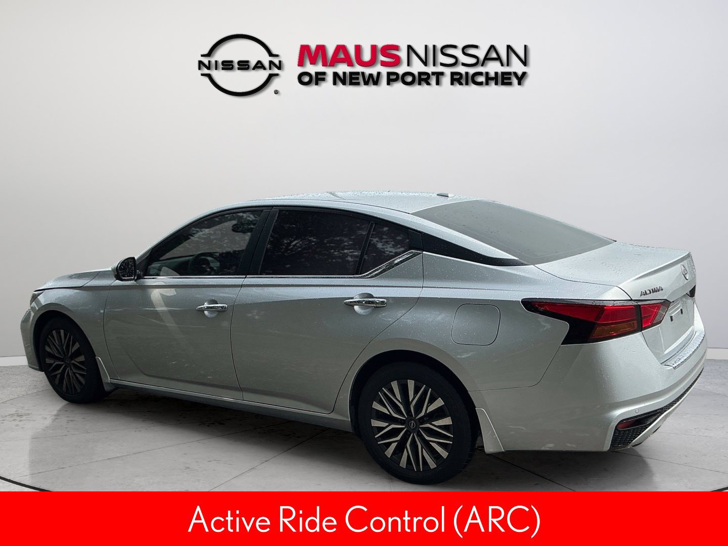Certified 2023 Nissan Altima 2.5 SV w/ SV Premium Package FWD image 5
