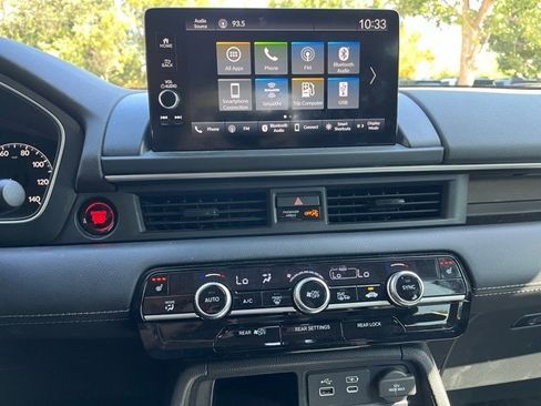 Used 2023 Honda Pilot EX-L image 8