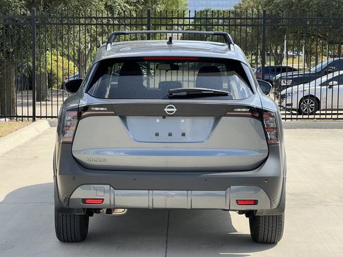Certified 2026 Nissan Kicks SV w/ SV Premium Package FWD image 4
