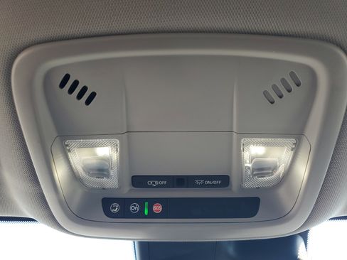 Used 2024 Chevrolet Malibu LT image 28