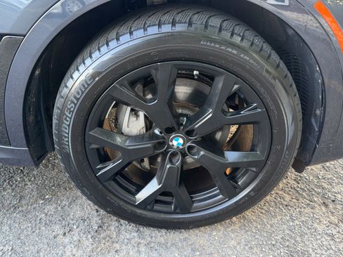 Used 2019 BMW X7 xDrive50i w/ M Sport Package AWD/4WD image 12