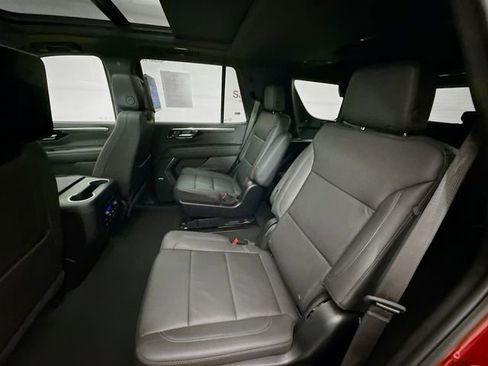 Used 2025 Chevrolet Tahoe Z71 w/ Z71 Off-Road Package image 29