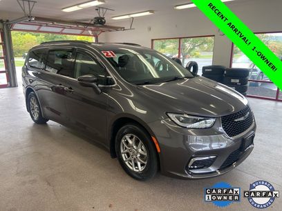Certified 2021 Chrysler Pacifica Touring